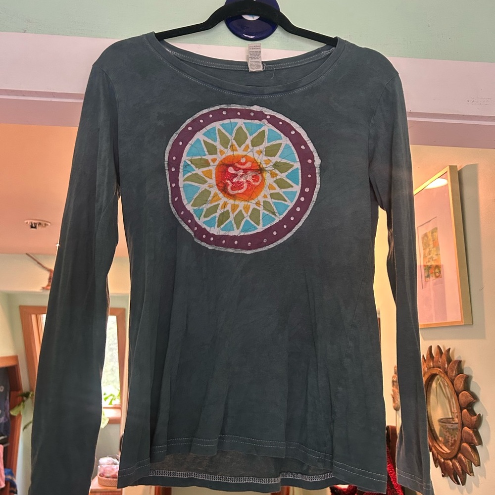 Mandala Design Long Sleeve Top - Green